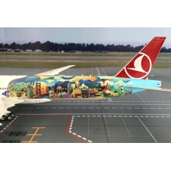 THY B777-300ER San Francisco  1:200 Maket Uçak