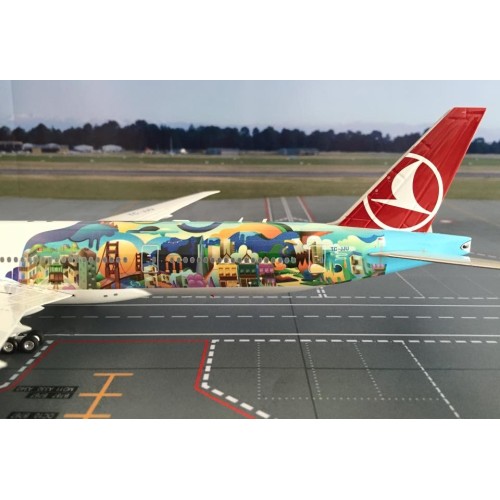 THY B777-300ER San Francisco  1:200 Maket Uçak